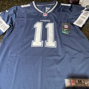 Micah parsons Nike jersey new never worn w tags on. Stitched letters and #